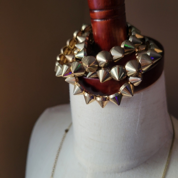 Edgy Gold Spike Stretch Bracelets - Picture 6 of 6